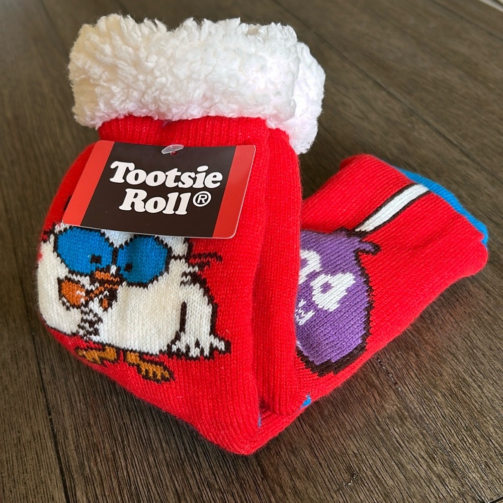 🆕 Tootsie Roll Pop Limited Edition Sherpa Socks